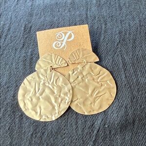 ‼️NWT Plunder Gold Textured Earrings